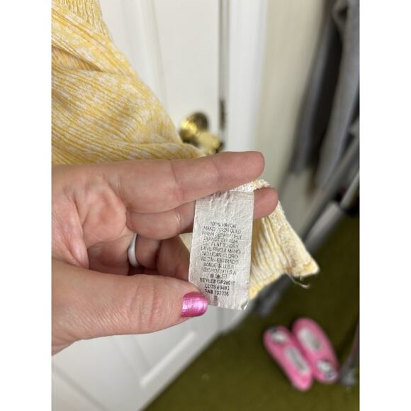 altar’d state Butter Yellow Ditsy Floral Smocked Balloon Sleeve Crop Top Small - Picture 6 of 7